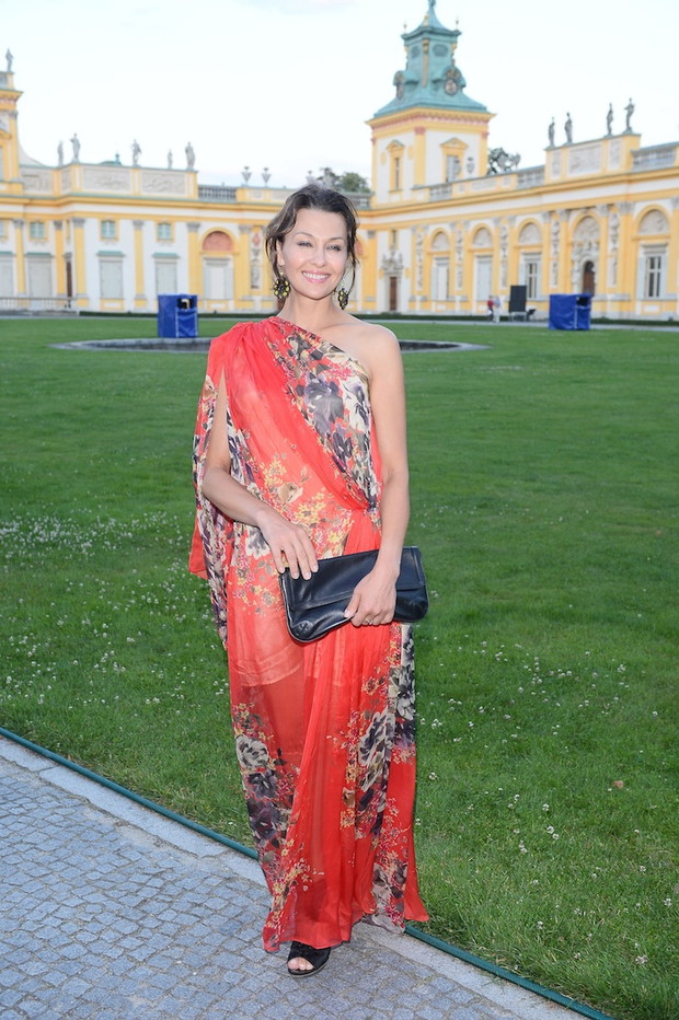 Anna Popek na letniej impreze Raffaello