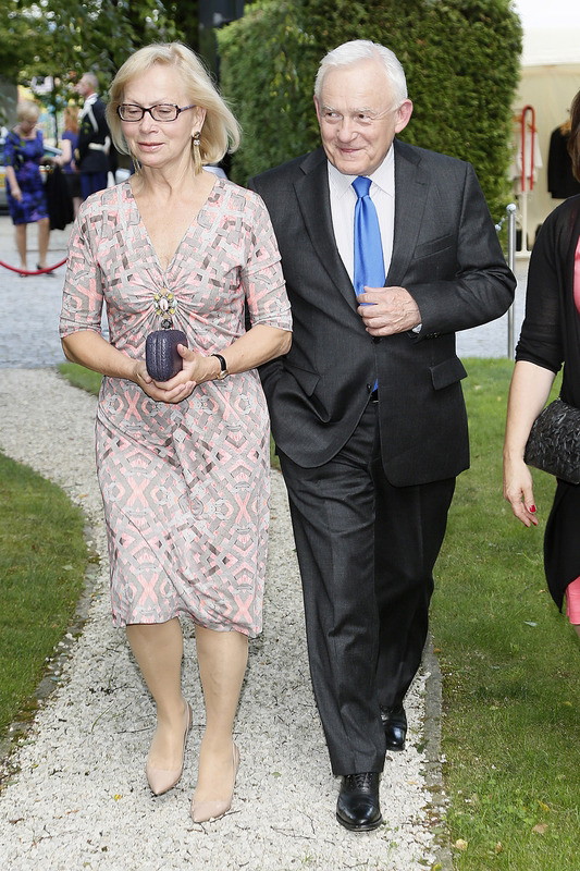 Leszek Miller w ambasadzie Francji w Warszawie