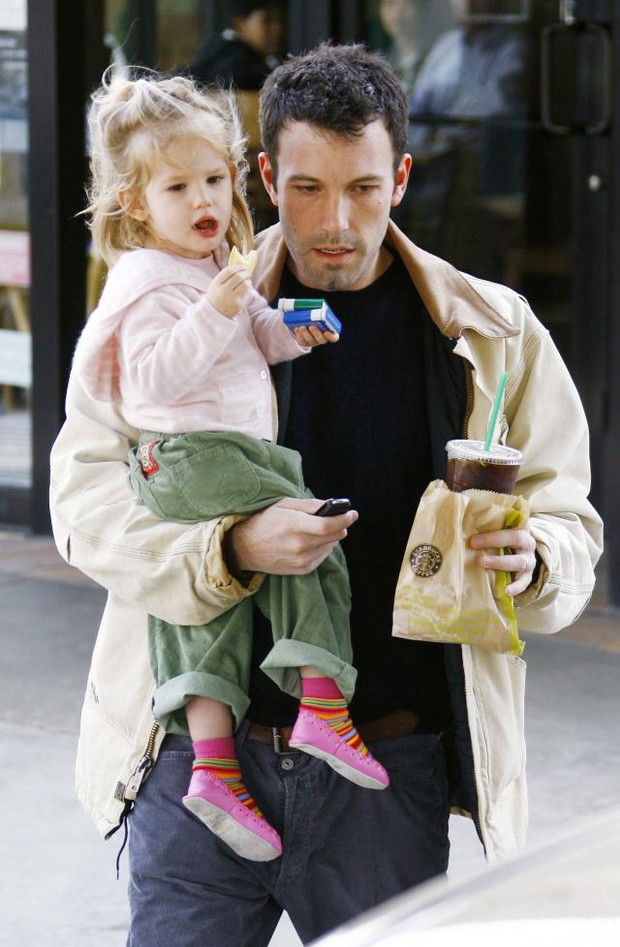 ALLONS404749Ben-Affleck-Violet-9affb6e