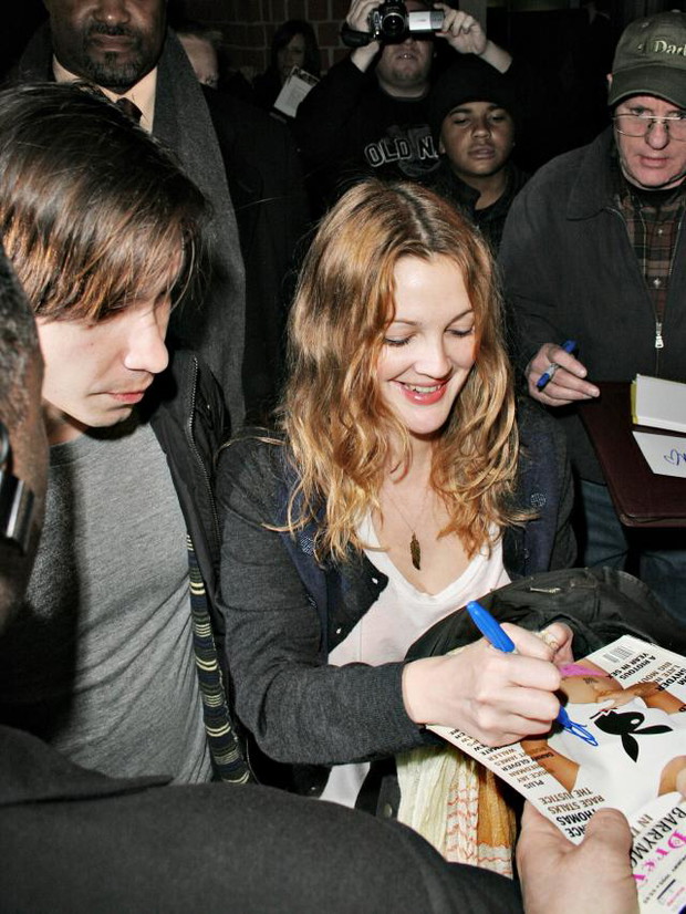 ALLONS414313Drew-Barrymore-Justin-Long-223bdfd