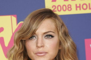 Lindsay Lohan, makijaż, fryzury