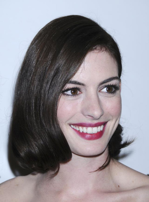 ALLONS491071Anne-Hathaway-4630b0f