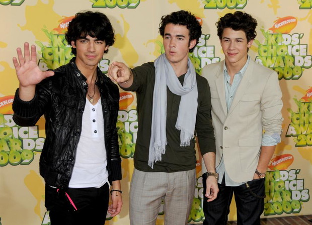ALLONS607697Jonas-Brothers-4278f06