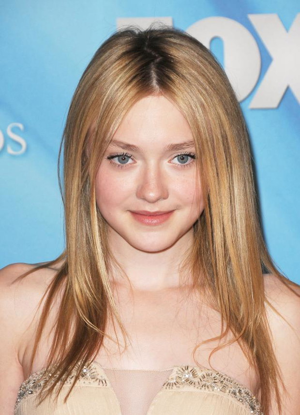 ALLONS579538Dakota-Fanning-01-0be2de6