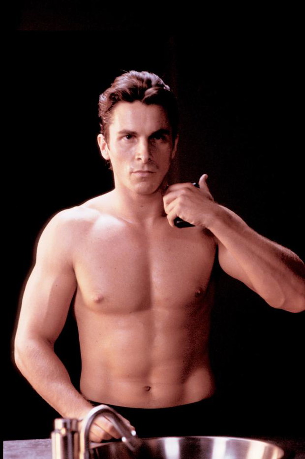 ALLONS95693christian-bale-01-569ff08