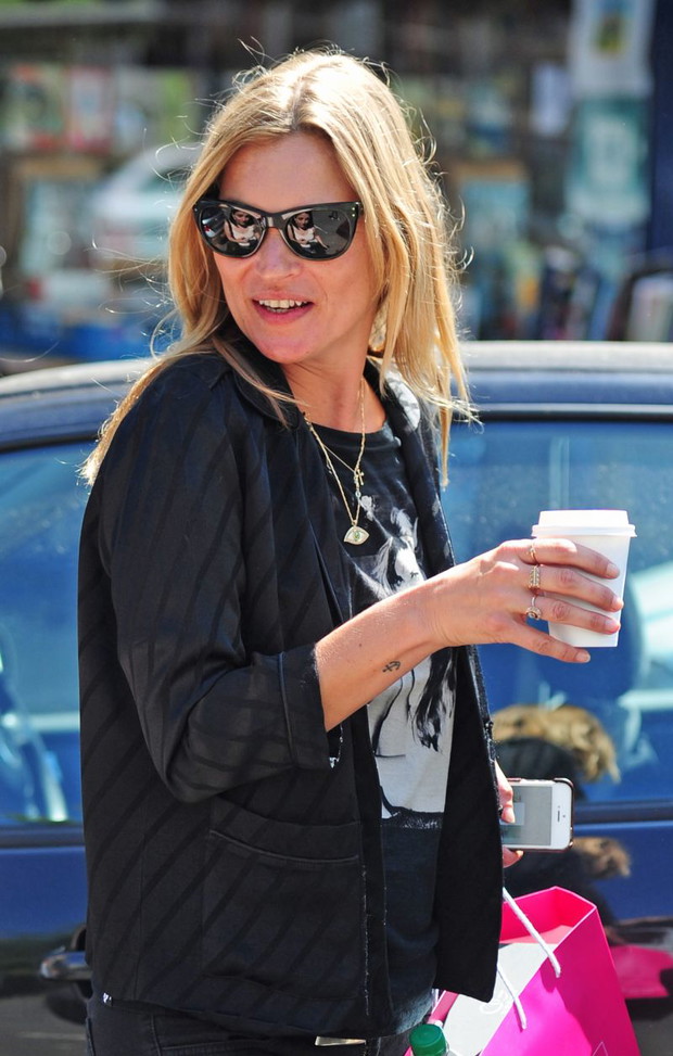 Kate Moss na zakupach z córką