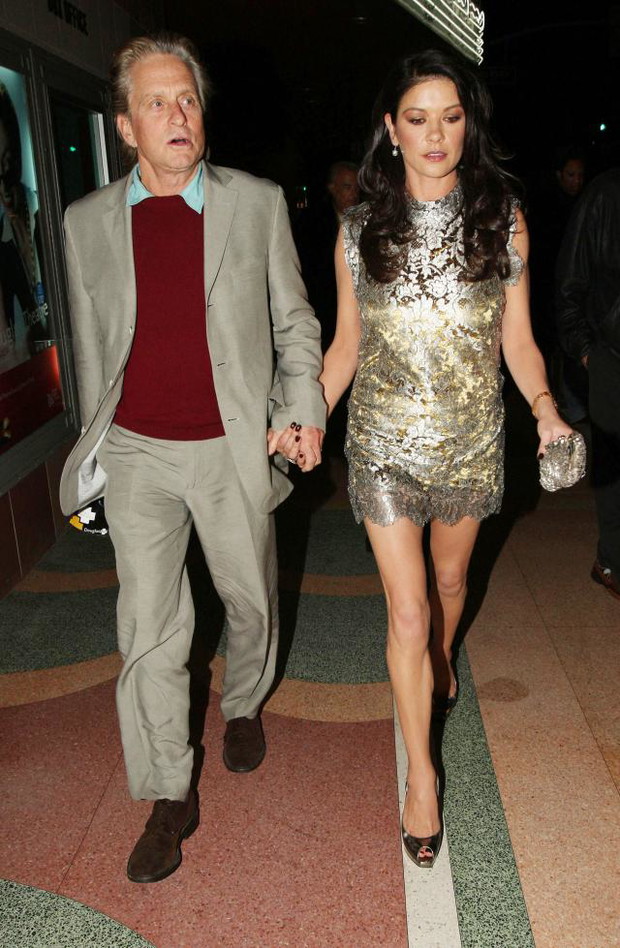 ALLONS595623Catherine-Zeta-Jones-Michael-Douglas-ca92c9e