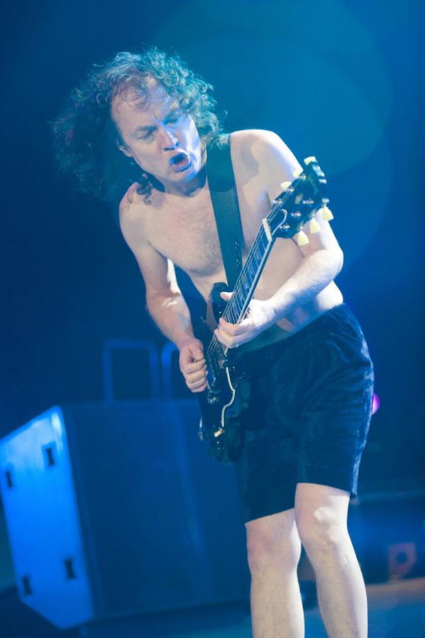 acdc-live04-888d37f