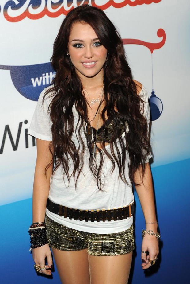 ALLONS783468Miley-Cyrus-05-a11d437