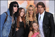 Billy Ray Cyrus, Noah Cyrus, Tish Cyrus, Trace Cyrus, Brandi Cyrus