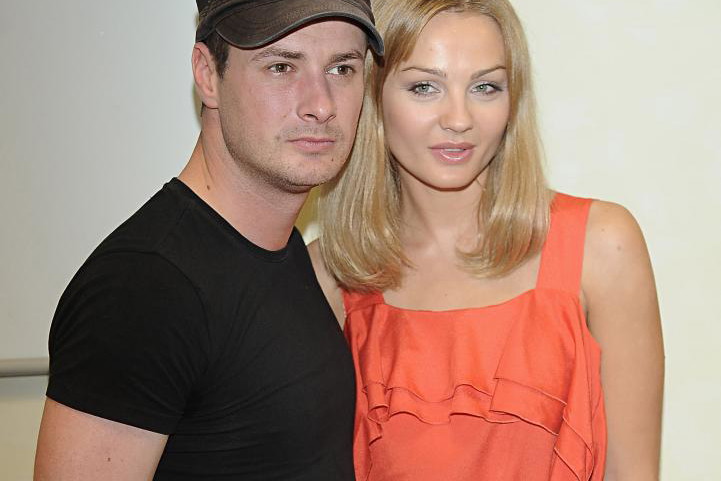 Małgorzata Socha i Paweł Małaszyński w filmie "Weekend"