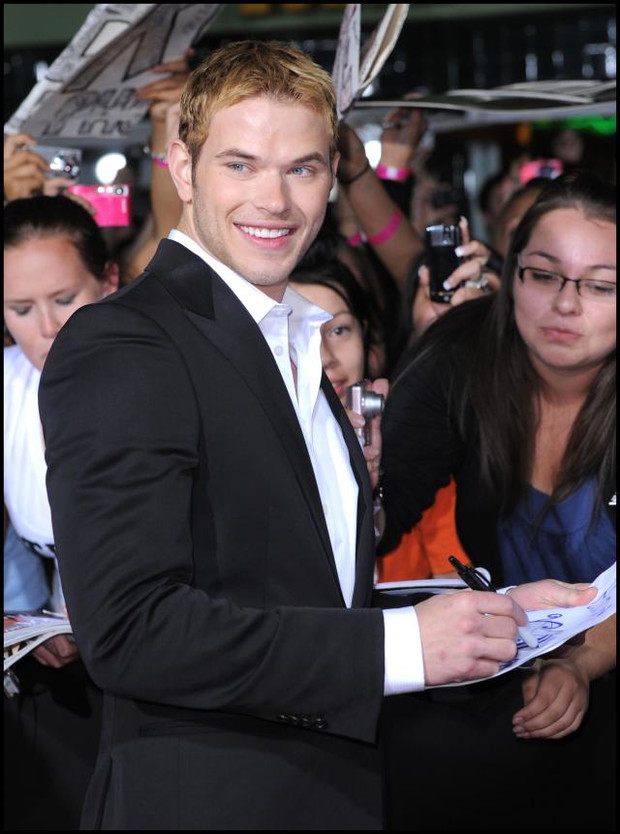 ALLONS747045Kellan-Lutz-03-6a19773