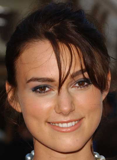 Fryzury i makijaż Knightley Keira - zdjęcie