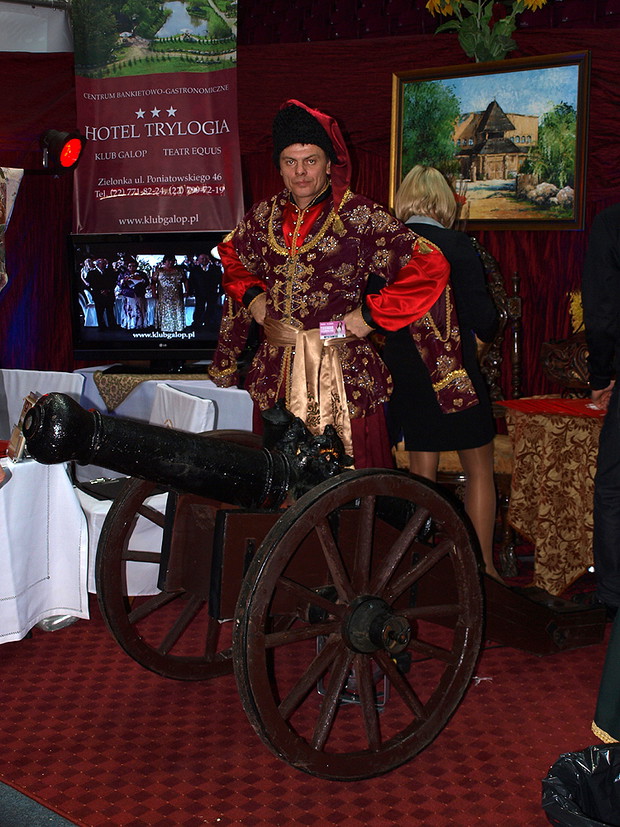 Fotorelacja z Festiwalu Mody Ślubnej Torwar 2009 - zdjęcie