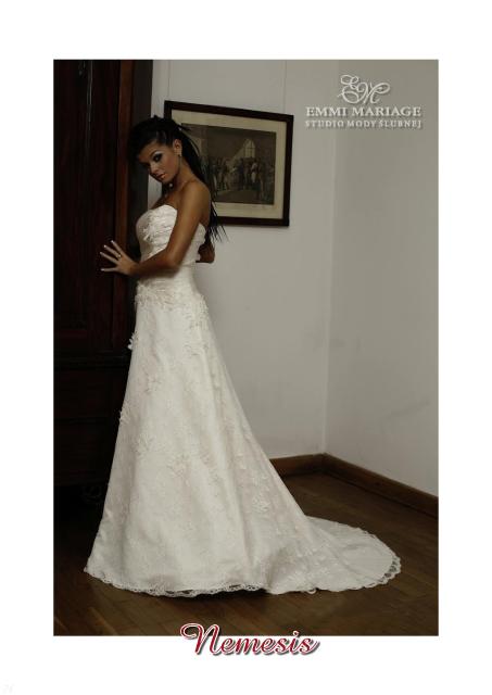Suknie ślubne Emmi Mariage - zdjęcie