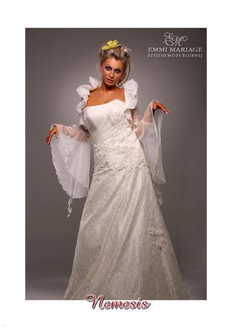 Suknie ślubne Emmi Mariage - zdjęcie