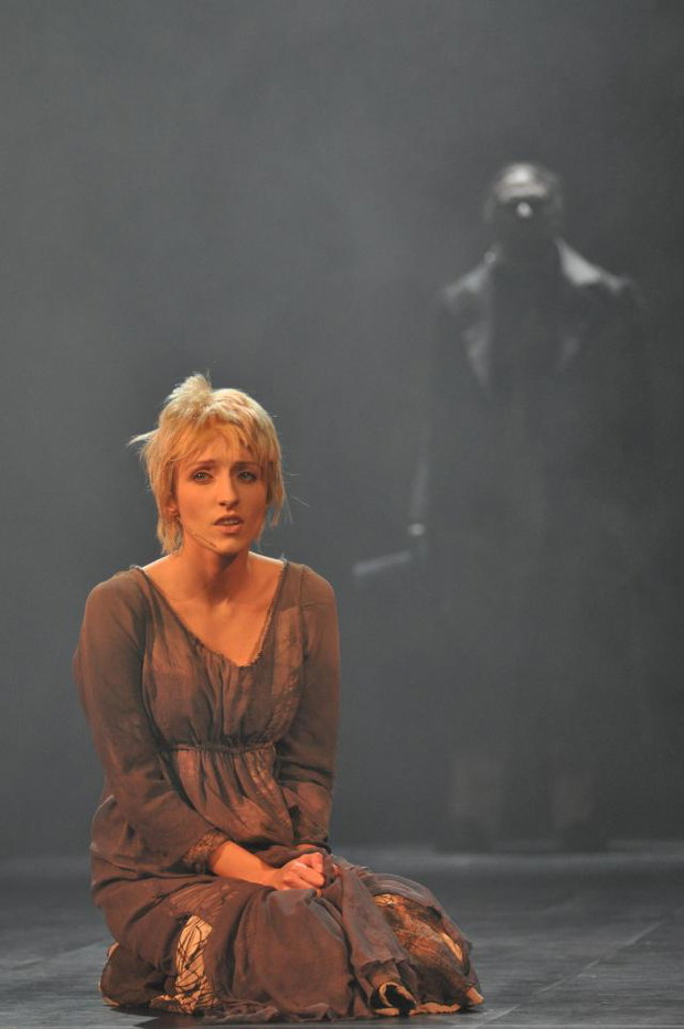 Edyta-Krzemien-Janusz-Krucinski-w-tle3-e44026c