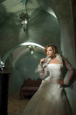Suknie ślubne Demetrios i Cosmobella 2008 - zdjęcie