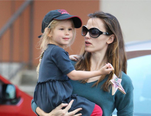 ALLONS766631Jennifer-Garner-z-corka-4ff358a