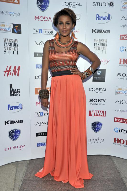 akpa20110627wfsgalajk9127-86551d1