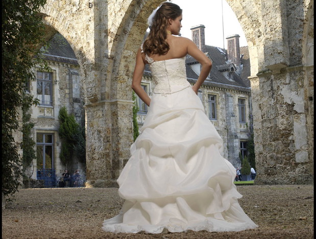 Kolekcja Divina Sposa - suknie ślubne - zdjęcie