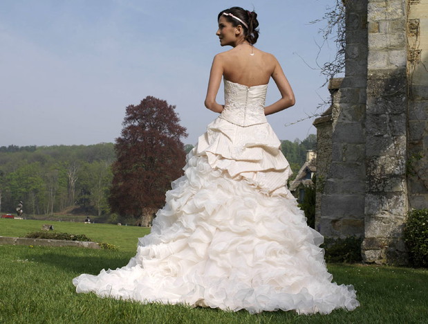 Kolekcja Divina Sposa - suknie ślubne - zdjęcie