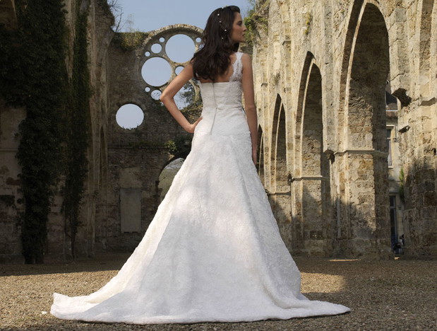 Kolekcja Divina Sposa - suknie ślubne - zdjęcie