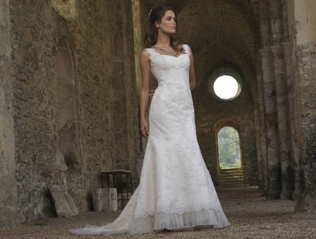 Suknie ślubne Divina Sposa - zdjęcie