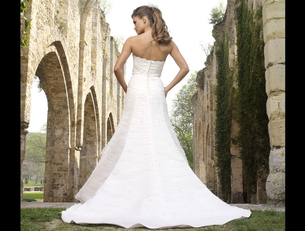 Suknie ślubne Divina Sposa - zdjęcie