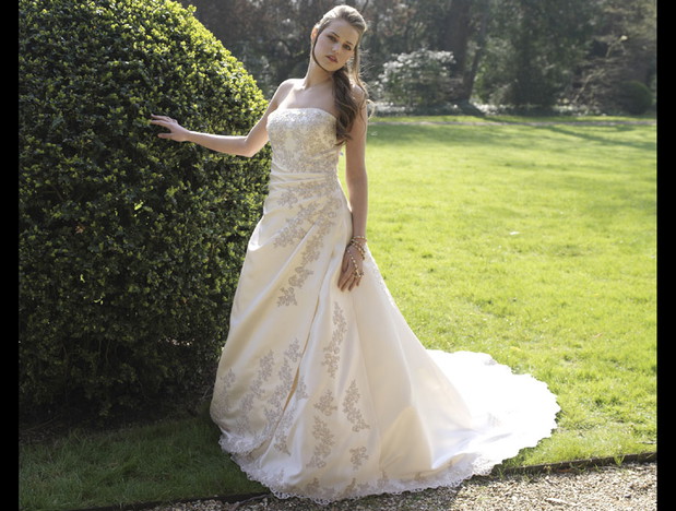 Suknie ślubne Miss Kelly - zdjęcie