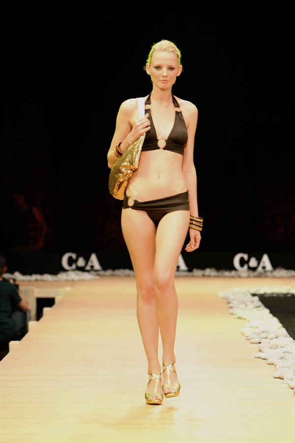 Moda plażowa C&A - zdjęcie