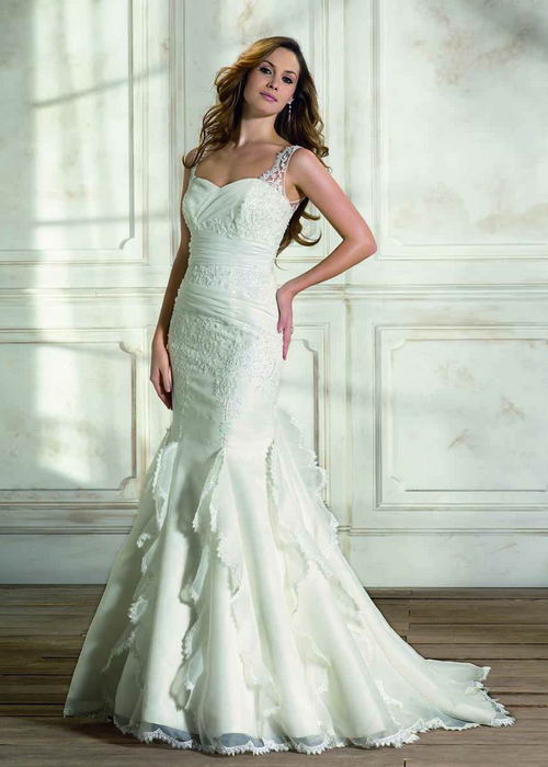 Suknie ślubne - kolekcja Fara Sposa - zdjęcie