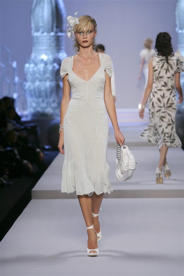 Elegancka i zmysłowa kolekcja Dior na wiosnę - zdjęcie