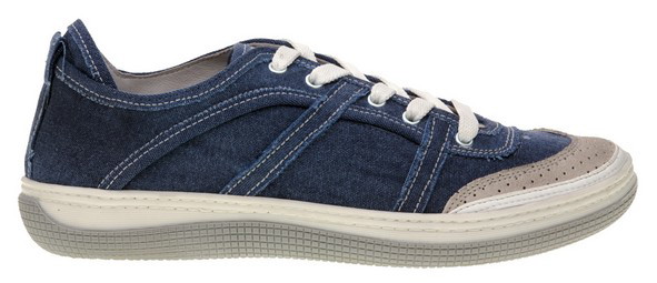 Bata dla mężczyzn - letnia kolekcja Canvas - zdjęcie