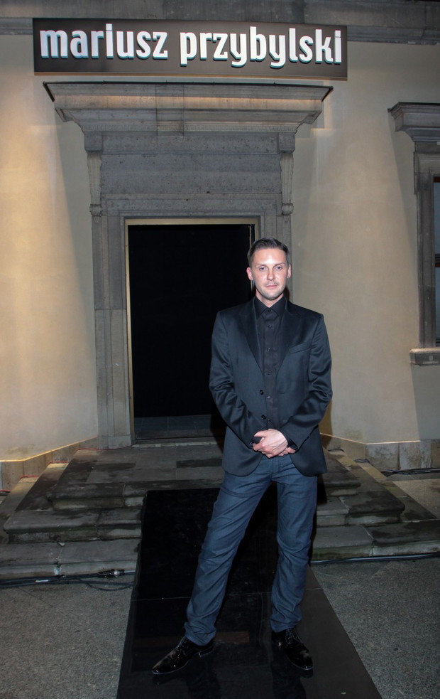 Goście Mariusza Przybylskiego na pokazie kolekcji 3,14 - zdjęcie
