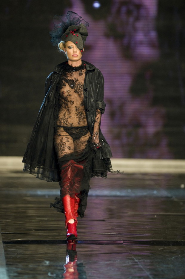 Pokazy młodych projektantów na Fashion Week Poland 2009 - zdjęcie