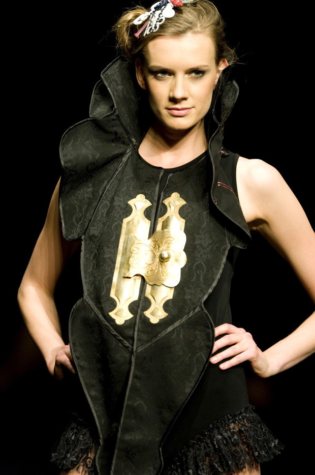 Pokazy młodych projektantów na Fashion Week Poland 2009 - zdjęcie