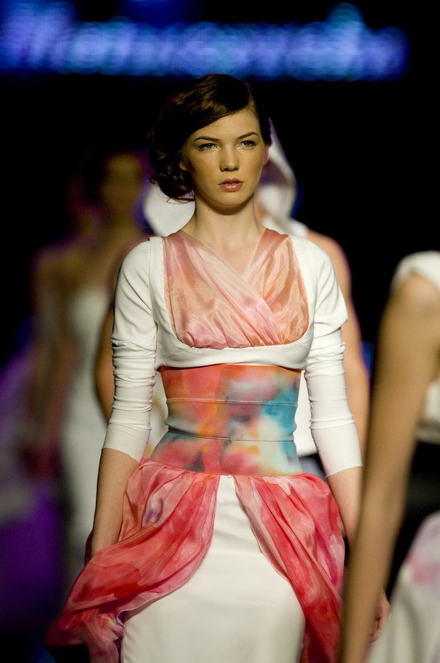 Pokazy młodych projektantów na Fashion Week Poland 2009 - zdjęcie