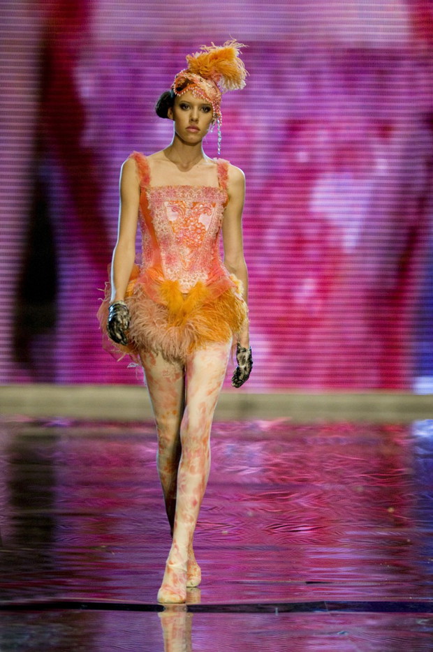 Pokazy młodych projektantów na Fashion Week Poland 2009 - zdjęcie