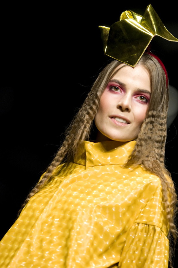 Pokazy młodych projektantów na Fashion Week Poland 2009 - zdjęcie