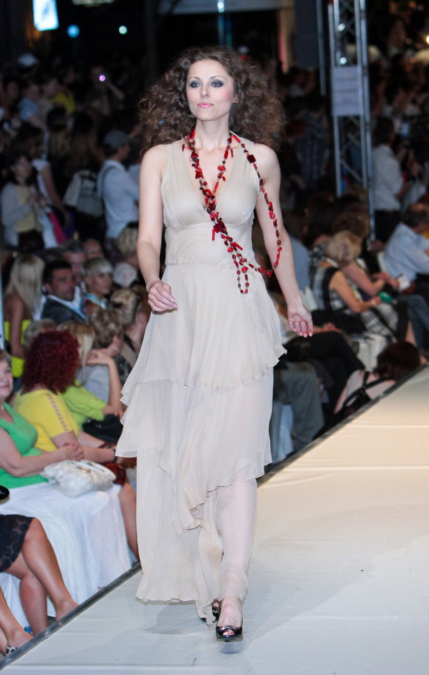 Gwiazdy na wybiegu podczas WFS 2009 - zdjęcie