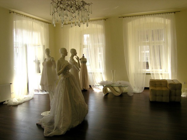 Suknie i atelier ślubne Ewy Minge - lato 2009 - zdjęcie
