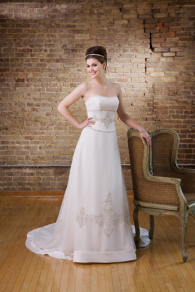 Kolekcja 2 Be Bride 2010 by Mon Cheri - zdjęcie