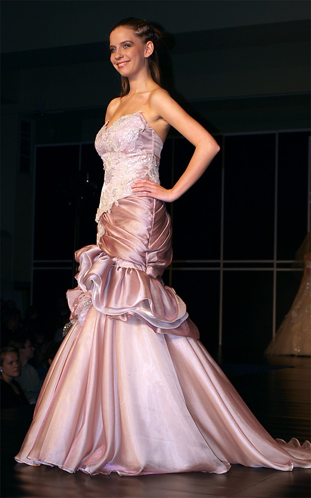 Trendy w modzie ślubnej na 2010 r. - zdjęcie