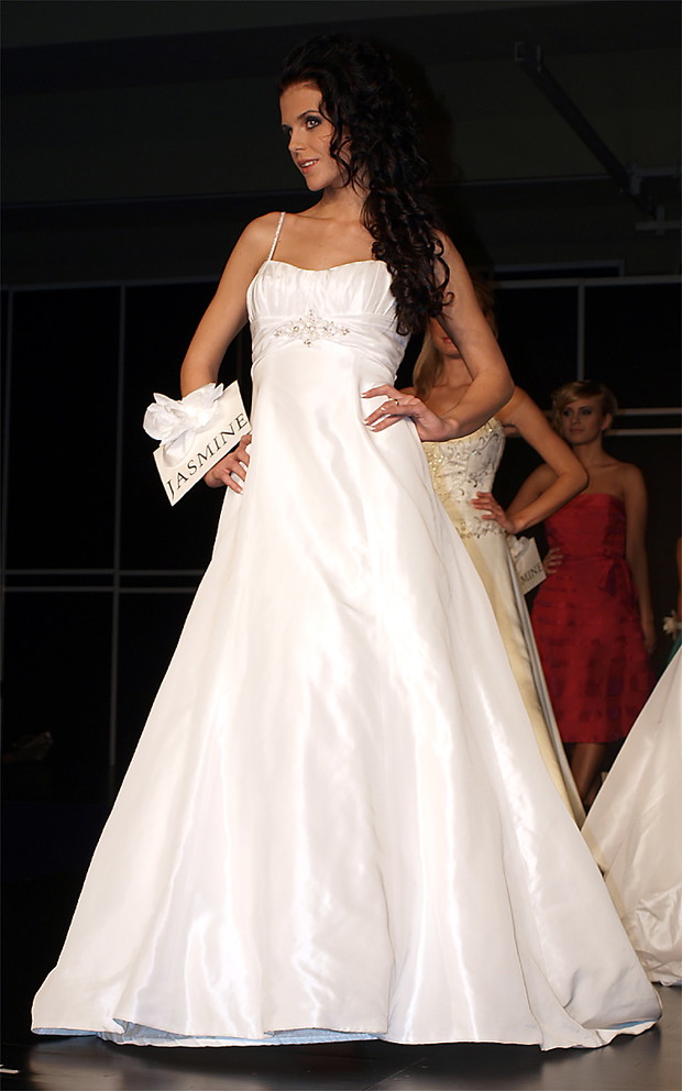 Trendy w modzie ślubnej na 2010 r. - zdjęcie