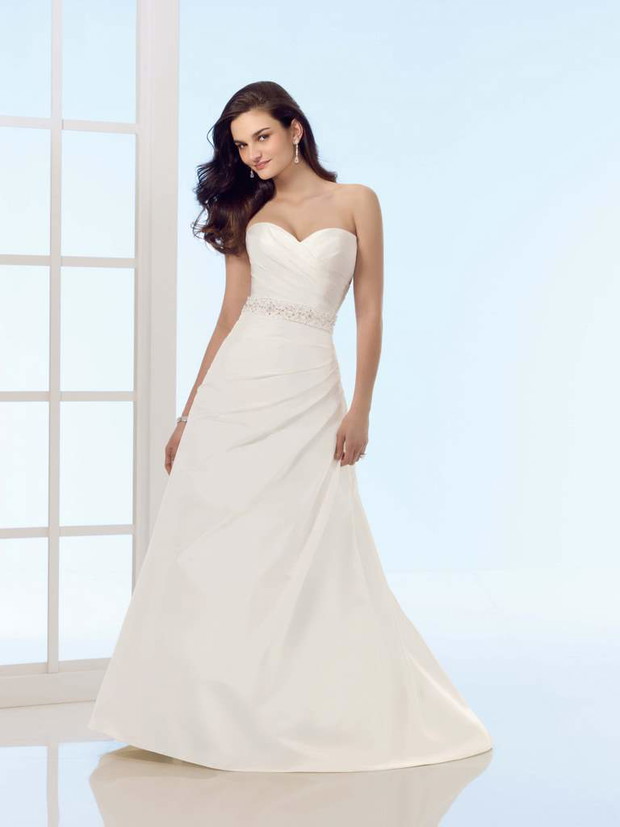 Kolekcja Voyage wiosna/lato 2010 od Mori Lee - zdjęcie