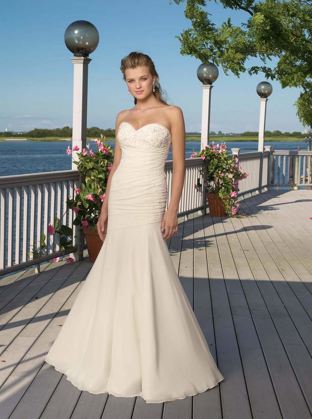 Kolekcja Voyage wiosna/lato 2010 od Mori Lee - zdjęcie