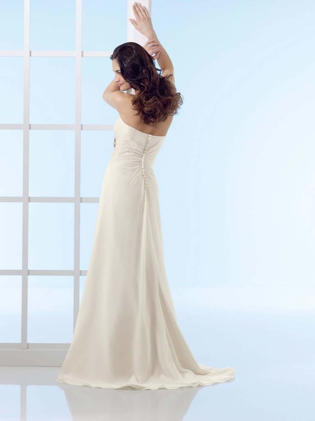 Kolekcja Voyage wiosna/lato 2010 od Mori Lee - zdjęcie