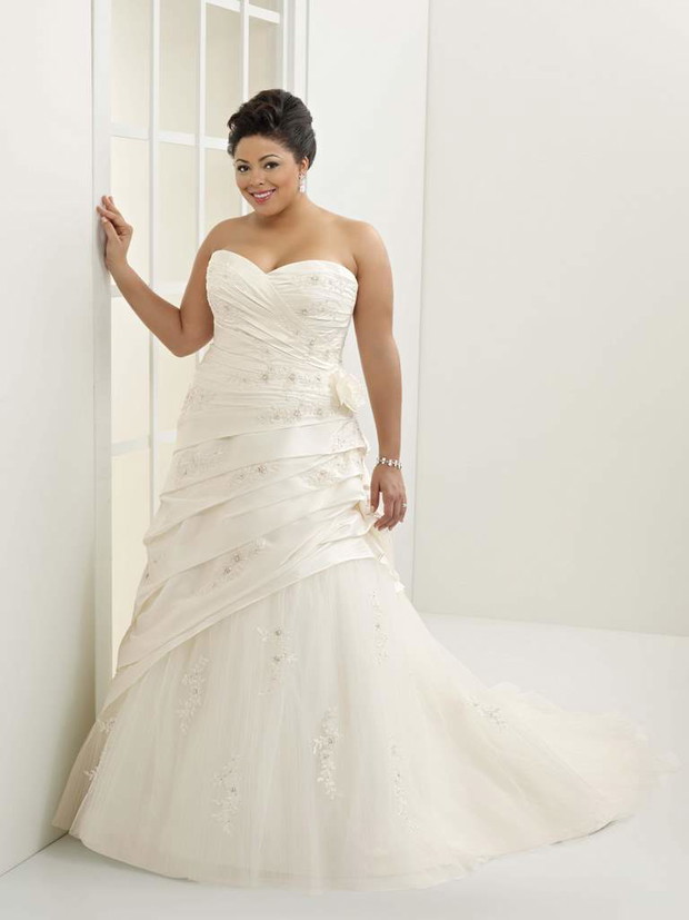 Mori Lee - kolekcja Julietta wiosna/lato 2010 - zdjęcie