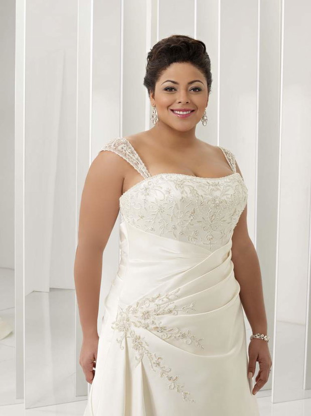 Mori Lee - kolekcja Julietta wiosna/lato 2010 - zdjęcie